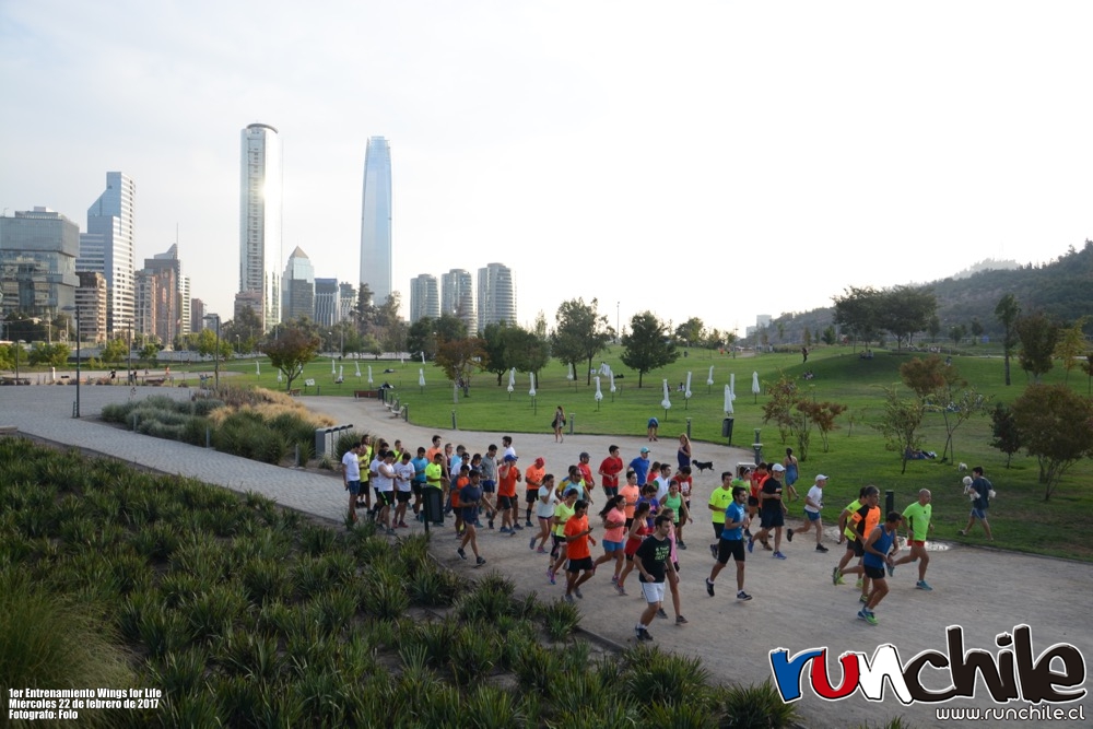 Imagen_Noticia_Omar_Aguilar_dio_el_vamos_a_los_entrenamientos_gratuitos_de_Wings_for_Life_World_Run_03