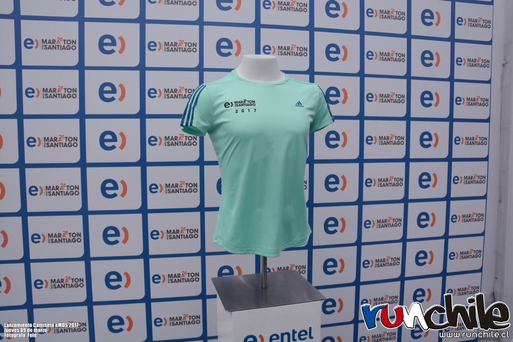 Imagen_Noticia_Entel_Maraton_de_Santiago_presento_su_camiseta_oficial_2017_02