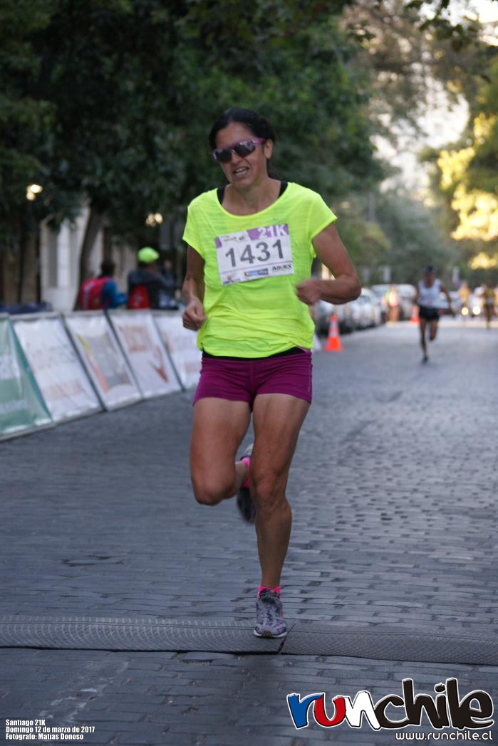 Imagen_Noticia_Santiago_21K_es_para_Patricio_Uribe_y_Clara_Morales_03