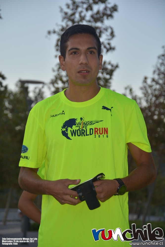 Imagen_Noticia_Vale_Carvallo_y_Cesar_Diaz_ayudaron_a_prepararse_para_Wings_for_Life_World_Run_01